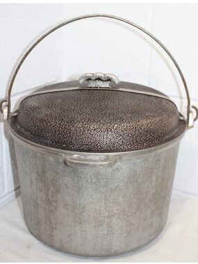 Guardian Service Stock Pot HUGE! Aluminum Dutch Oven w/ Lid 12 Quart Bail Handle